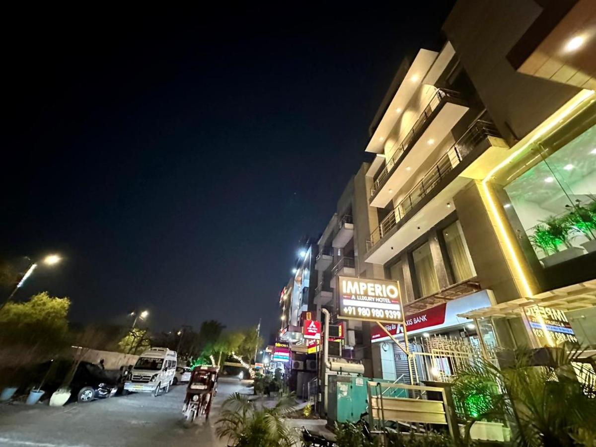 Hotel The Imperio New Delhi Exterior photo