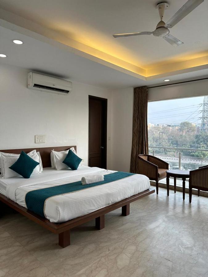 Hotel The Imperio New Delhi Exterior photo