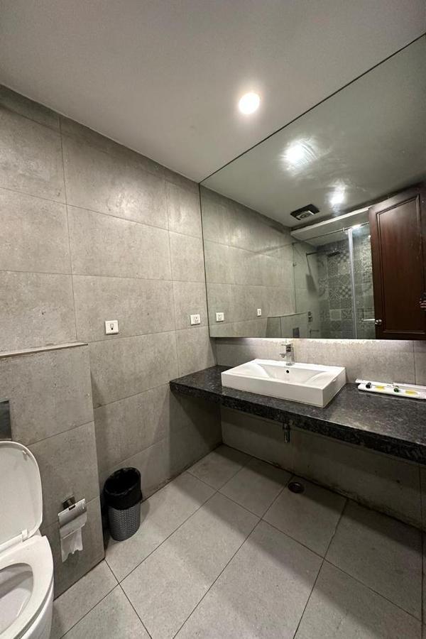 Hotel The Imperio New Delhi Exterior photo
